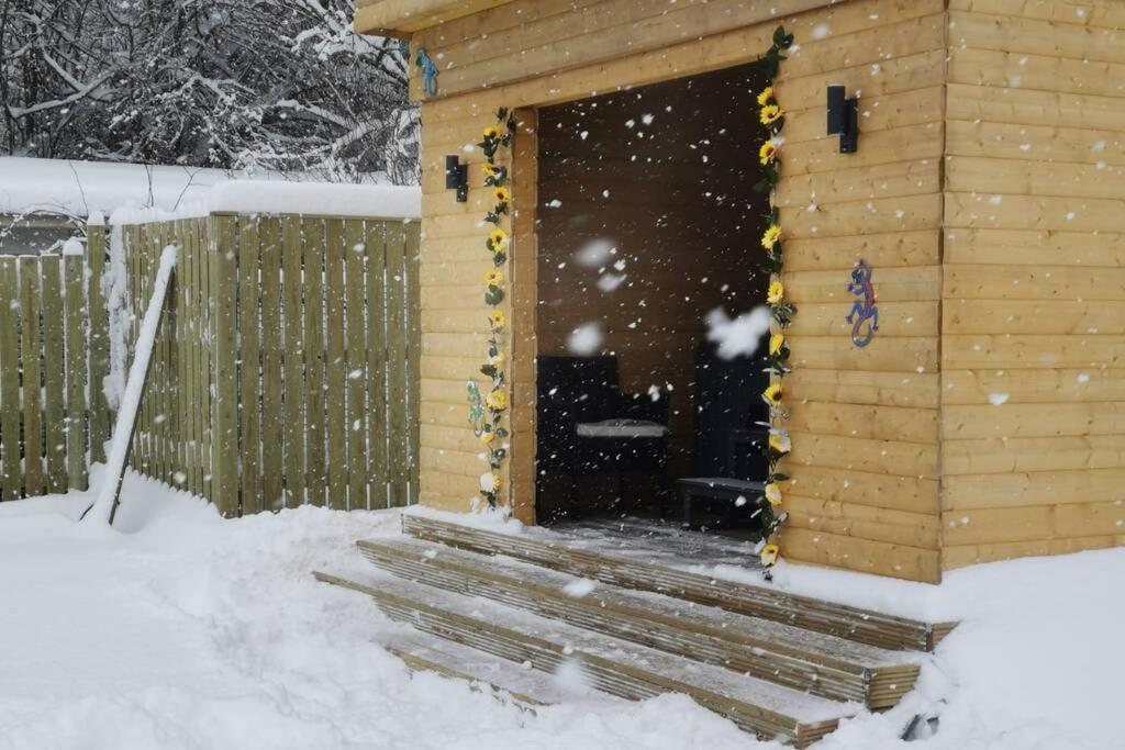 The Cottage - Hot Tub - Nr Glasgow - Self Check-In Coatbridge Exterior photo