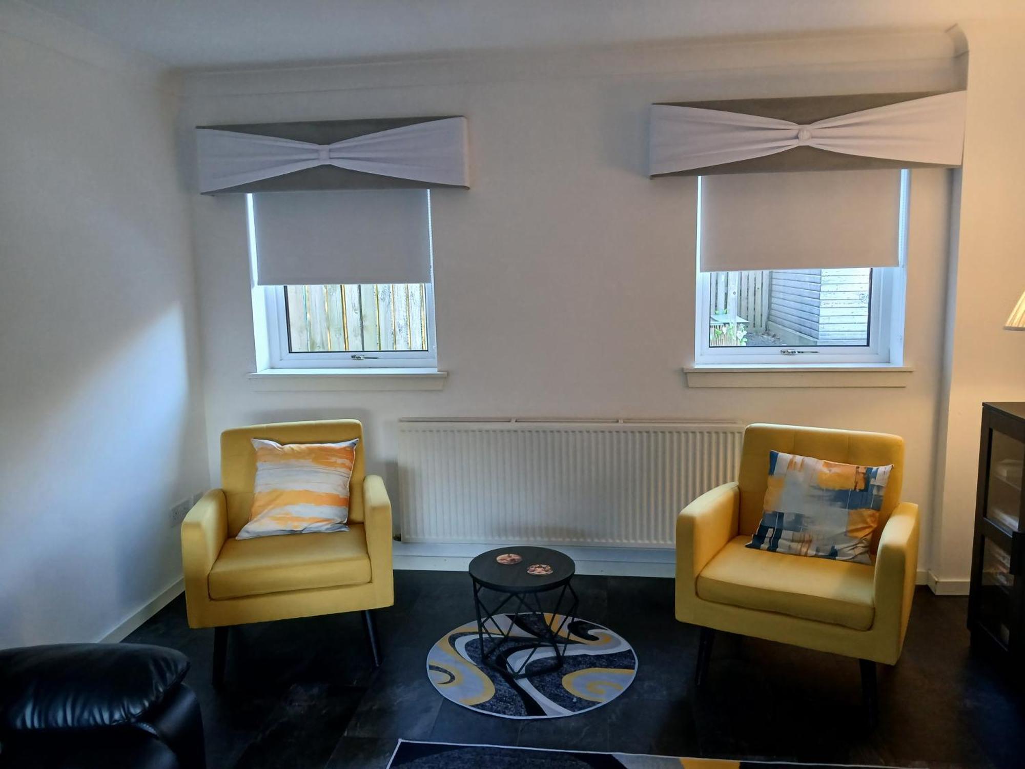 The Cottage - Hot Tub - Nr Glasgow - Self Check-In Coatbridge Exterior photo
